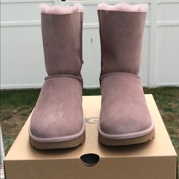 UGG Bailey Bow II - Picture 2 of 7